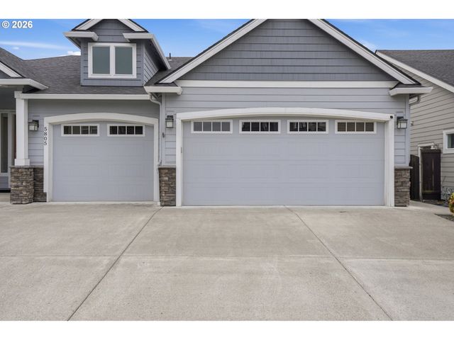 5805 Ne 121ST Way, Vancouver, WA 98686