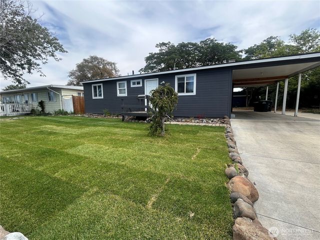 1431 W Sunset Drive, Moses Lake, WA 98837