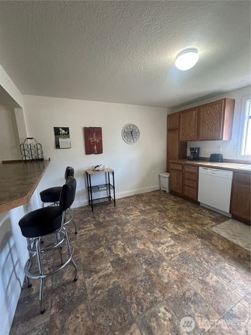 1431 W Sunset Drive, Moses Lake, WA 98837