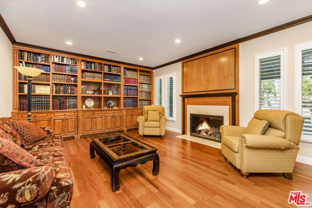 1626 S Canfield Avenue, Los Angeles, CA 90035