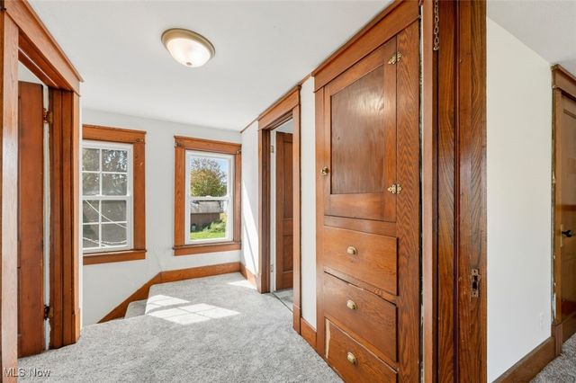 236 N Plum Street, Gnadenhutten, OH 44629