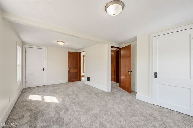 236 N Plum Street, Gnadenhutten, OH 44629