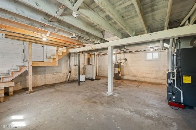 236 N Plum Street, Gnadenhutten, OH 44629