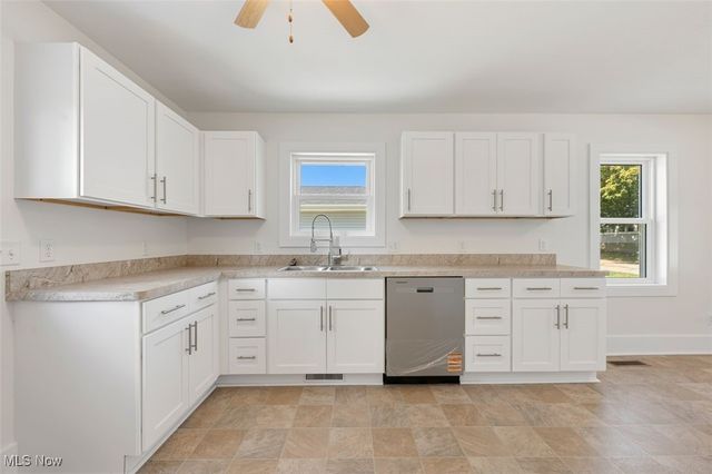 236 N Plum Street, Gnadenhutten, OH 44629