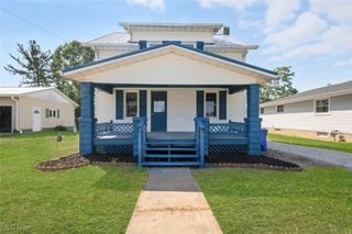 236 N Plum Street, Gnadenhutten, OH 44629