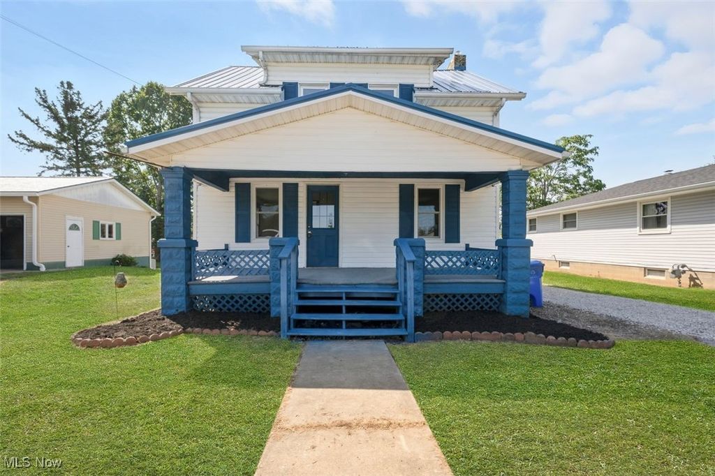 236 N Plum Street, Gnadenhutten, OH 44629