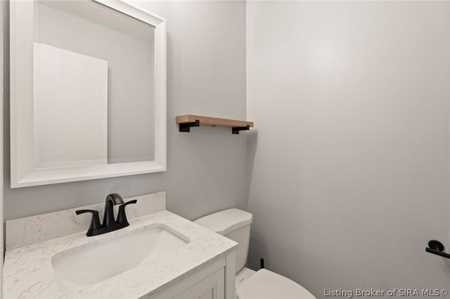 1612 National Avenue, Jeffersonville, IN 47130