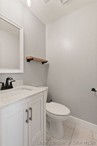 1612 National Avenue, Jeffersonville, IN 47130