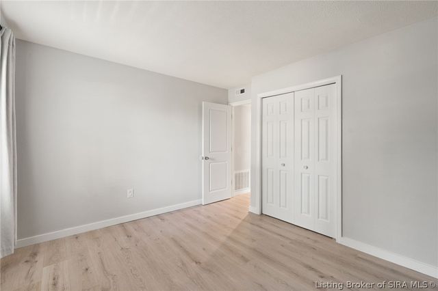 1612 National Avenue, Jeffersonville, IN 47130