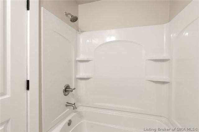 1612 National Avenue, Jeffersonville, IN 47130
