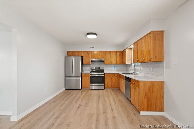 1612 National Avenue, Jeffersonville, IN 47130