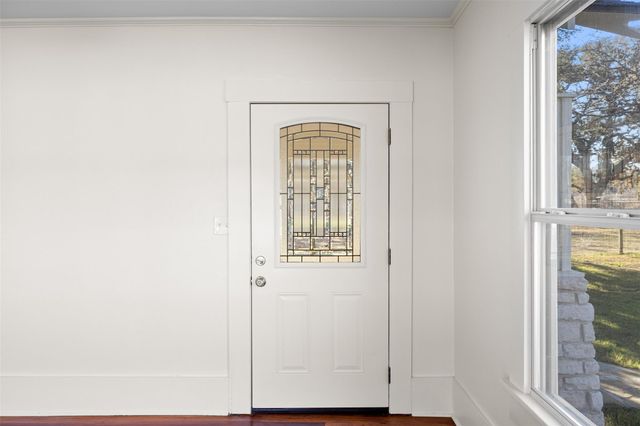 1117 S Madison Street, La Grange, TX 78945