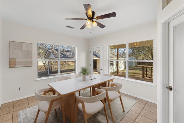 1117 S Madison Street, La Grange, TX 78945