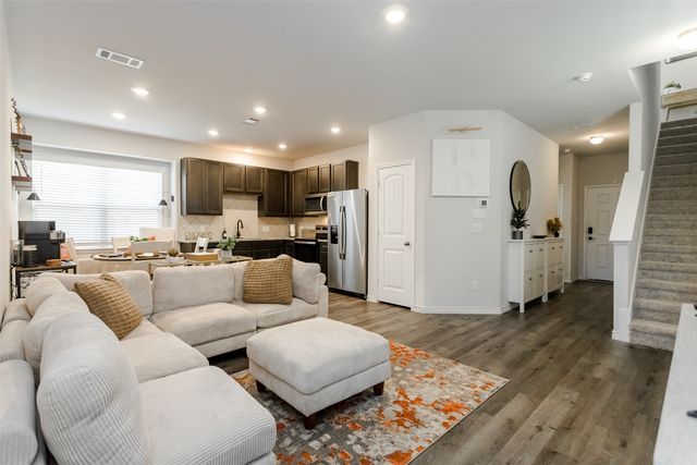 5513 Topwater Trail, Fort Worth, TX 76119