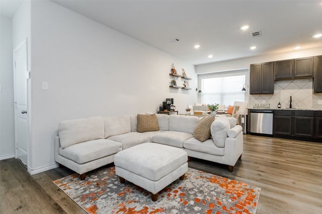 5513 Topwater Trail, Fort Worth, TX 76119