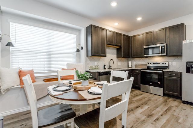 5513 Topwater Trail, Fort Worth, TX 76119