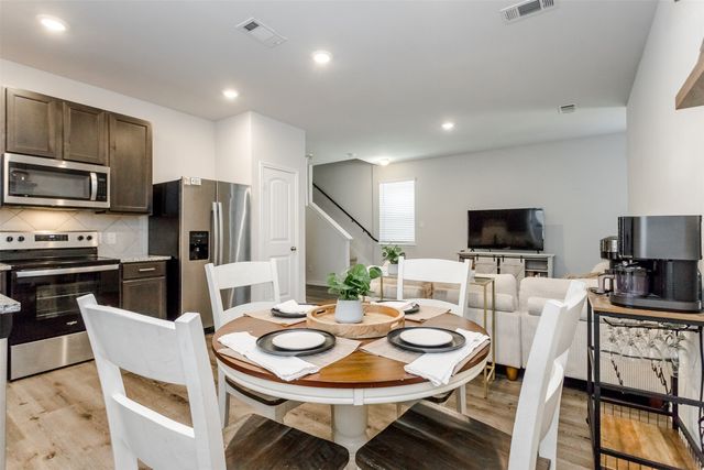 5513 Topwater Trail, Fort Worth, TX 76119