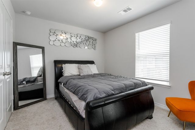 5513 Topwater Trail, Fort Worth, TX 76119