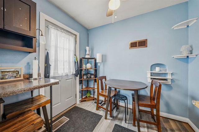 1525 Lee Street, Eau Claire, WI 54701