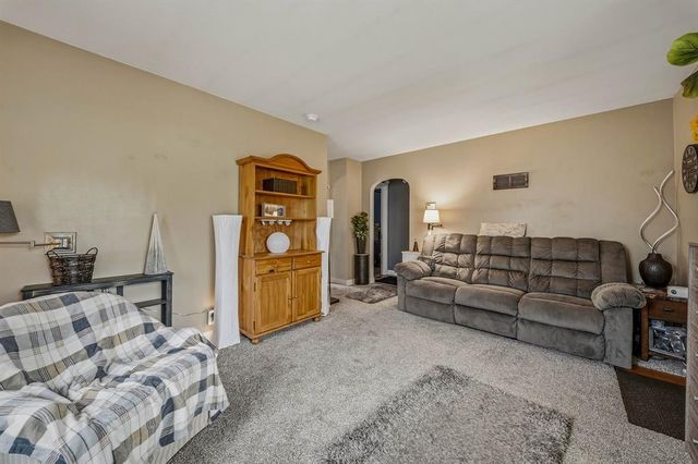 1525 Lee Street, Eau Claire, WI 54701