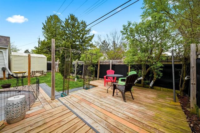 1525 Lee Street, Eau Claire, WI 54701