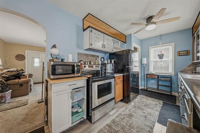 1525 Lee Street, Eau Claire, WI 54701