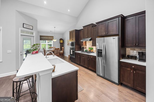 105 Olde Hickory Court, Woodstock, GA 30188