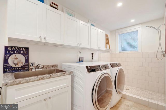 2807 1ST RD N, Arlington, VA 22201