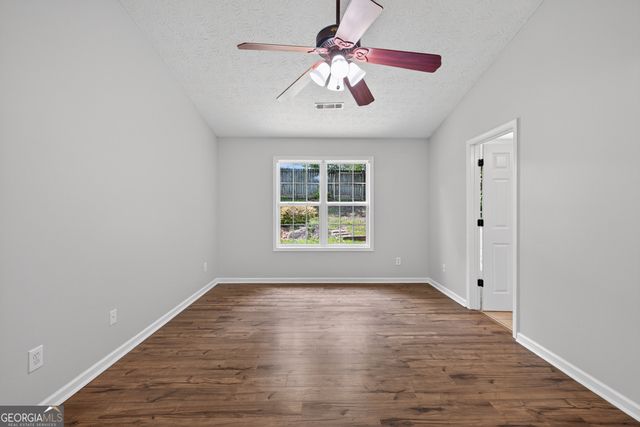 1758 Miller Springs Drive, Bethlehem, GA 30620