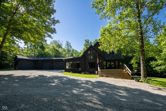7811 Bean Blossom Road, Trafalgar, IN 46181
