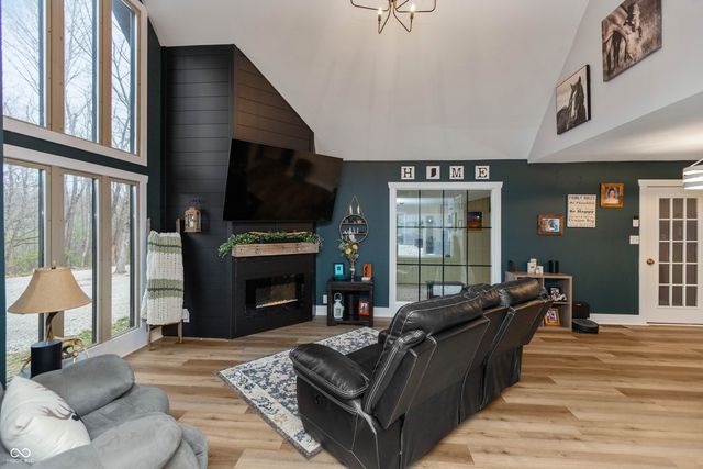 7811 Bean Blossom Road, Trafalgar, IN 46181