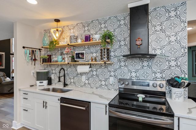 7811 Bean Blossom Road, Trafalgar, IN 46181