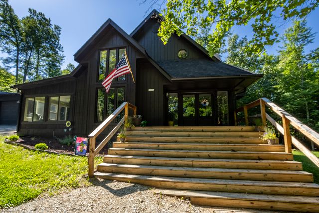 7811 Bean Blossom Road, Trafalgar, IN 46181