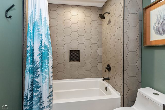 7811 Bean Blossom Road, Trafalgar, IN 46181