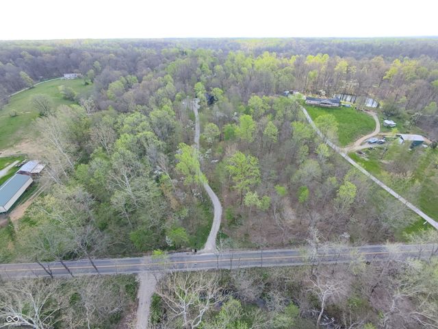 7811 Bean Blossom Road, Trafalgar, IN 46181