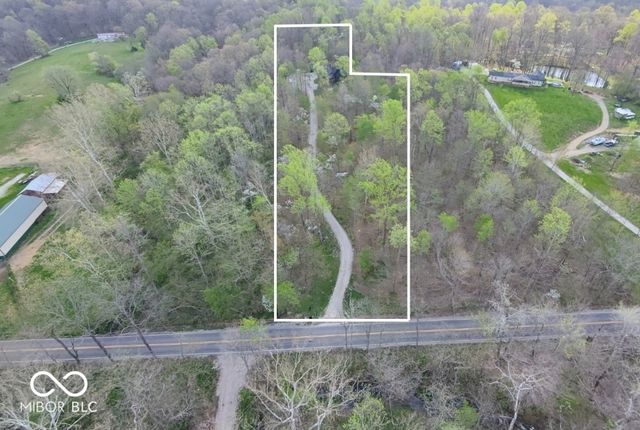 7811 Bean Blossom Road, Trafalgar, IN 46181