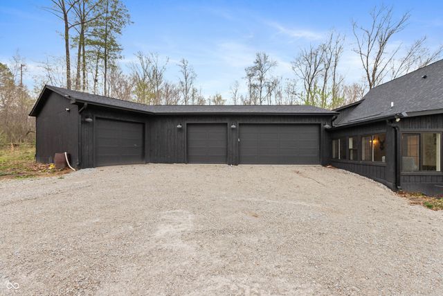 7811 Bean Blossom Road, Trafalgar, IN 46181