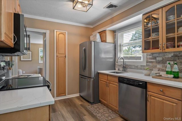 88 Orienta Avenue, Lake Grove, NY 11755