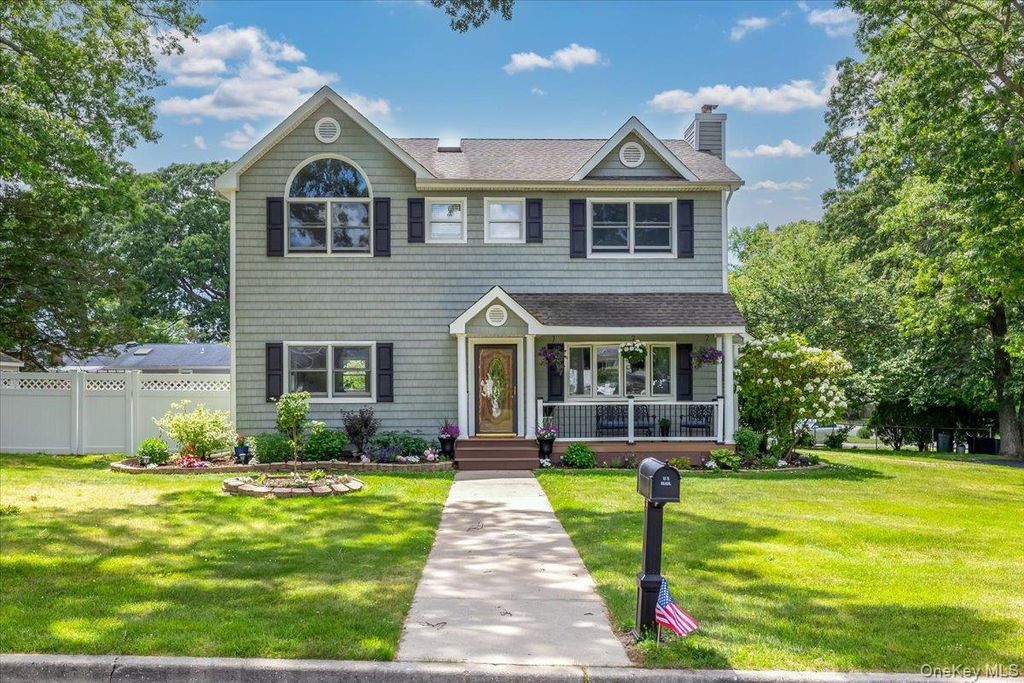 88 Orienta Avenue, Lake Grove, NY 11755