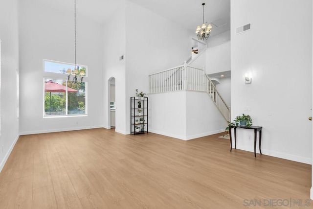 10836 Stoney Creek Ct., Santee, CA 92071