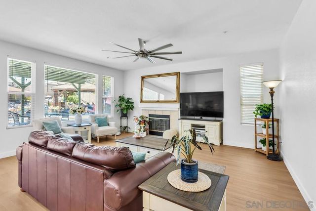 10836 Stoney Creek Ct., Santee, CA 92071