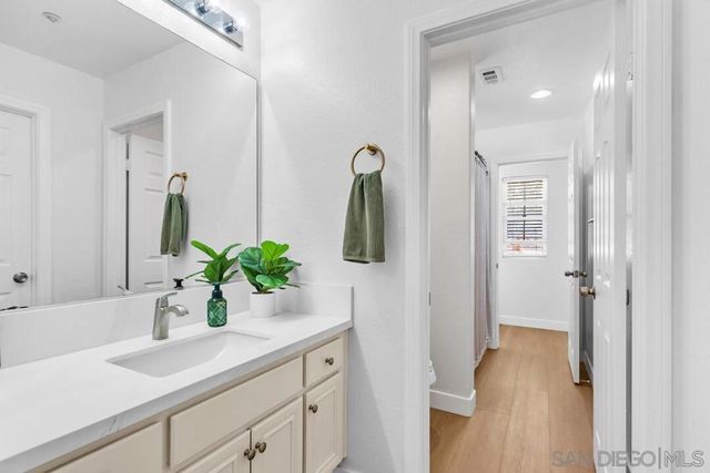 10836 Stoney Creek Ct., Santee, CA 92071