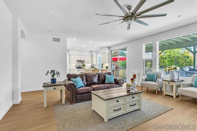 10836 Stoney Creek Ct., Santee, CA 92071