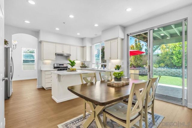 10836 Stoney Creek Ct., Santee, CA 92071