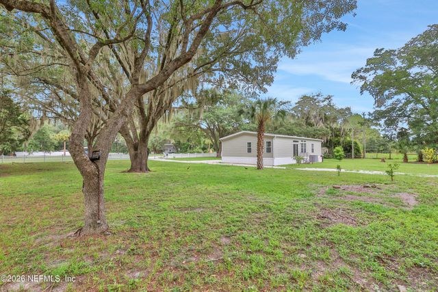 103 BARTER Drive, Satsuma, FL 32189