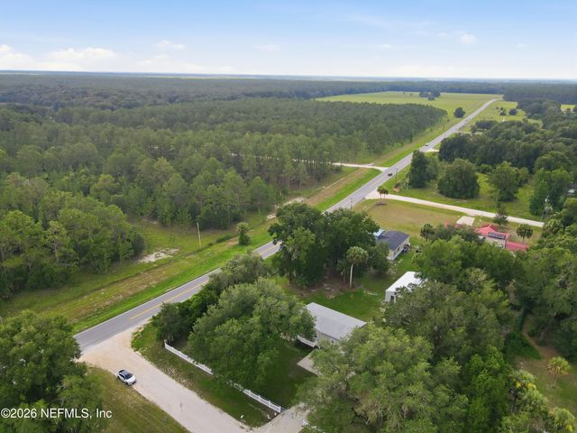 103 BARTER Drive, Satsuma, FL 32189