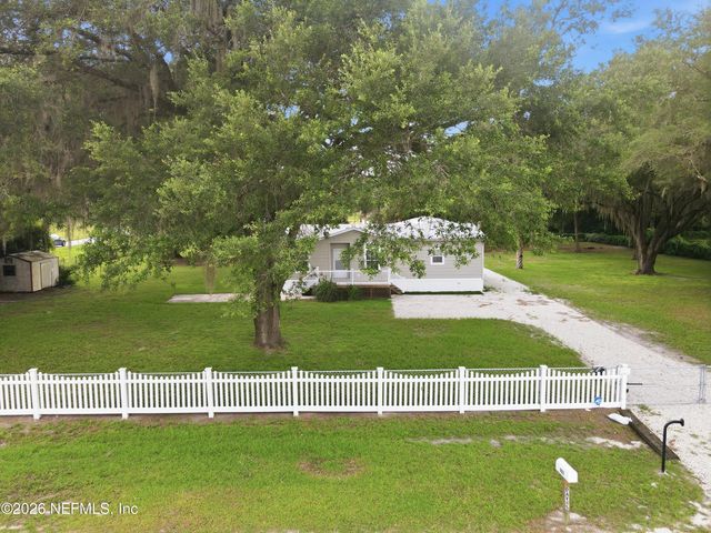 103 BARTER Drive, Satsuma, FL 32189