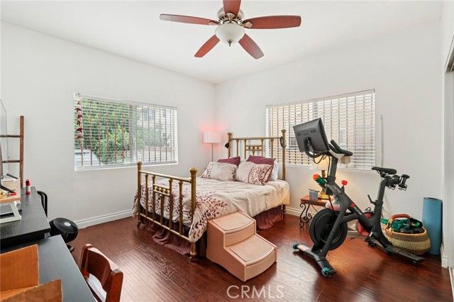 1015 S Mansfield Avenue, Los Angeles, CA 90019