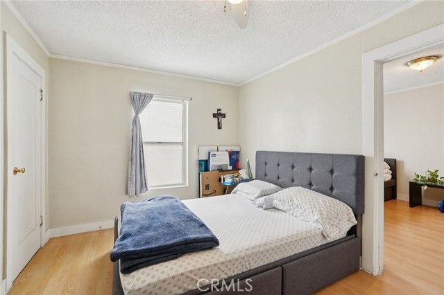 1015 S Mansfield Avenue, Los Angeles, CA 90019