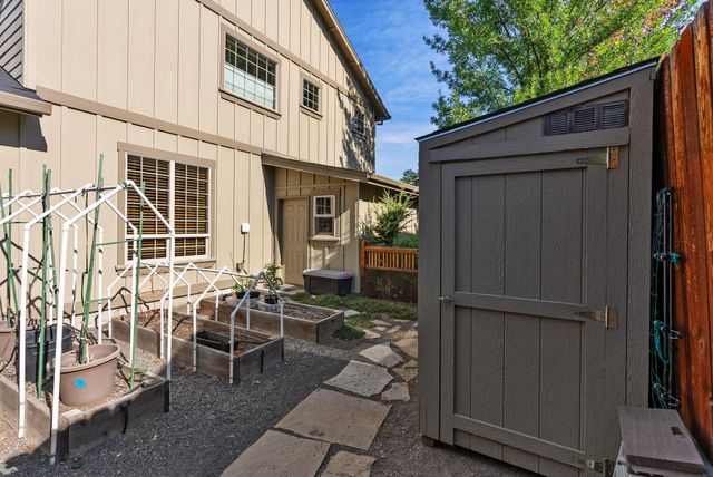 20960 Gardenia Avenue, Bend, OR 97702